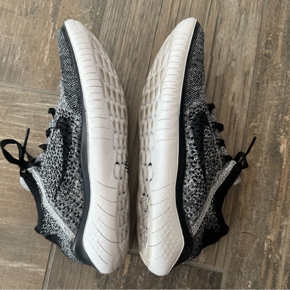 Nike Free Run Flyknit Women’s size 9 - Picture 7 of 9